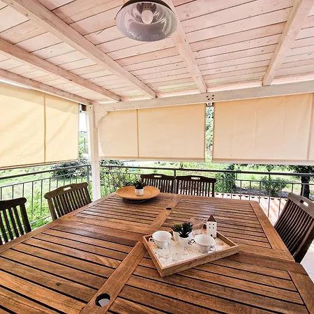 Casa Lucia Marina Di Campo アパート Pila